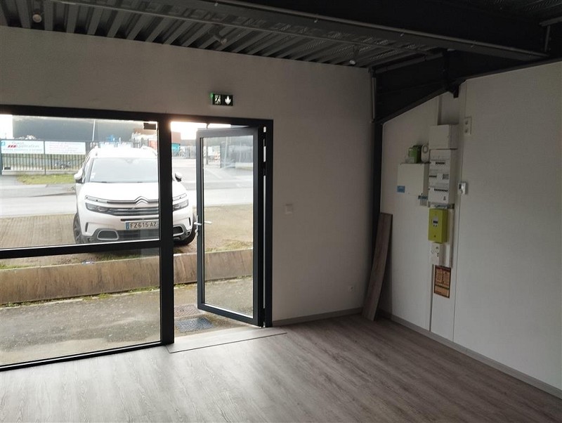 Local d'activité à louer - 164.0 m2 - 44 - Loire-Atlantique